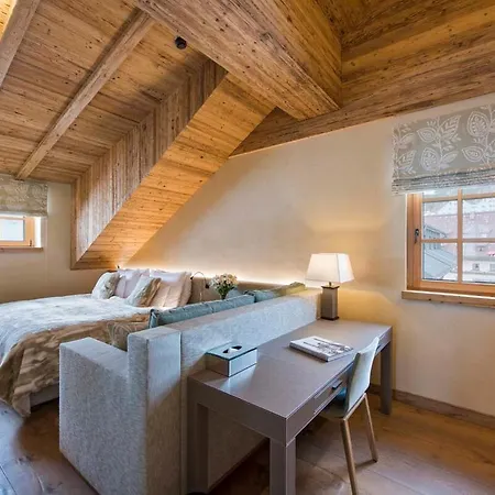 Villa Alpine Luxury With Ski-in Access - Stunning Mountain Views Sankt Anton am Arlberg